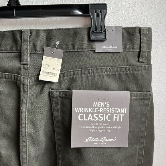 Eddie Bauer Wrinkle Resistant 5 Pocket Chino's Olive Size 36x32 - Picture 2 of 4